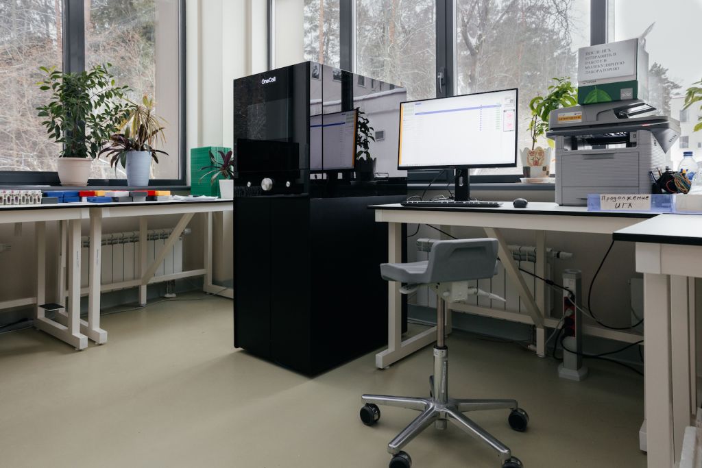 «Ростех» представил первый серийный российский сканер микропрепаратов на базе ИИ - 1